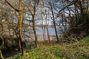Sunningdale - Beach Side Cottage Sea Views Parking