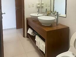 AMARA Beachfront Apartments by The Sea