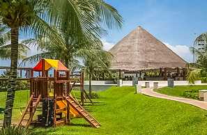 AMARA Beachfront Apartments by The Sea