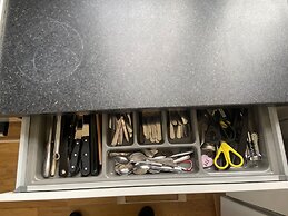 Victorian Building - Sleeps 5 - Pet Friendly