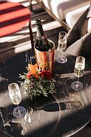 Clarion Hotel The Pier