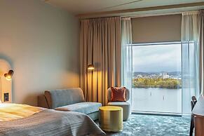 Clarion Hotel The Pier