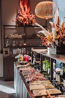 Clarion Hotel The Pier