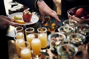 Clarion Hotel The Pier