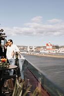 Clarion Hotel The Pier