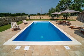 Lovely 3-bed Villa in Istria Villa Flegar