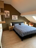 Cosy 2-bedroom Apartment in the Center of Hotton