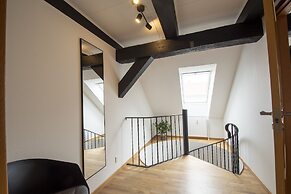 Stylish two floor Deluxe Apartment