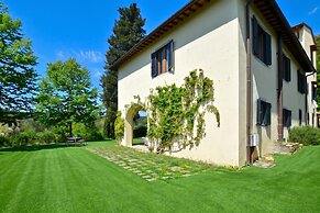 Certosa Hosue