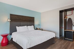 Tru by Hilton Greensboro, NC