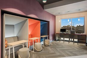 Tru by Hilton Greensboro, NC