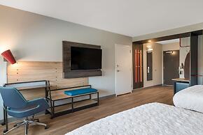 Tru by Hilton Greensboro, NC