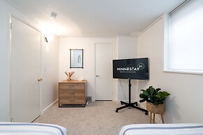 Linden Hills Retreat