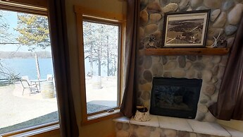 Lakefront Hideaway