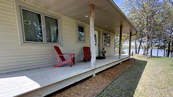 Lakefront Hideaway