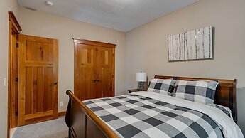 Woodhaven Retreat