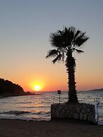 Sunset Dreamers, Captivating 1-bed Apartment