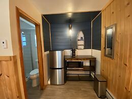 Columbia Point Resort