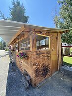 Columbia Point Resort