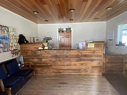 Columbia Point Resort