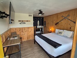 Columbia Point Resort
