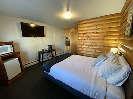 Columbia Point Resort