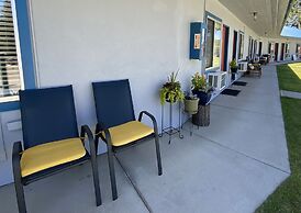 Columbia Point Resort