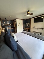 Columbia Point Resort