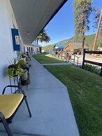 Columbia Point Resort