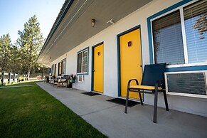 Columbia Point Resort