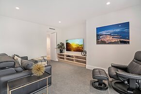 Central Queenstown Villa & Spa