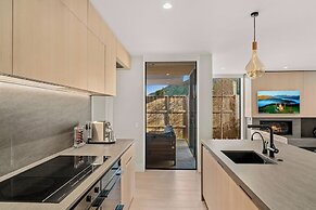 Central Queenstown Villa & Spa