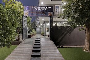 Hotel Premier Noida 135