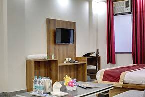 Hotel Premier Noida 135
