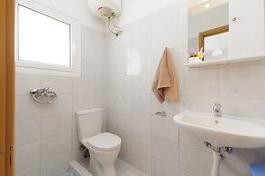 The Island Life Apartments by Konnect, Ipsos Beach