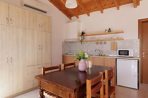 The Island Life Apartments by Konnect, Ipsos Beach