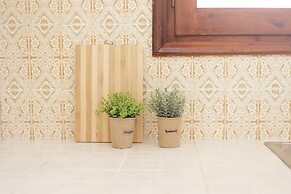 The Island Life Apartments by Konnect, Ipsos Beach