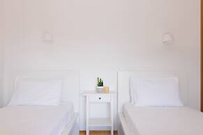 The Island Life Apartments by Konnect, Ipsos Beach