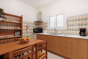 The Island Life Apartments by Konnect, Ipsos Beach