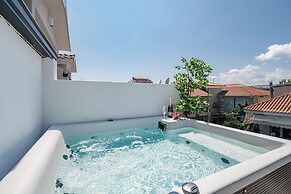 Evitel Luxury Living