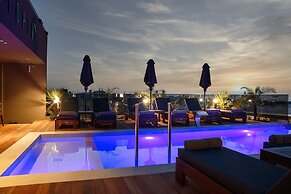 Utopia Luxury Suites