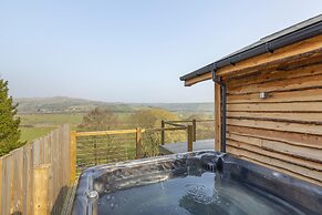 Throstle Nest Farm Lodges