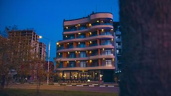 Boulevardside