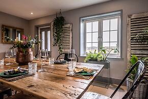 Pine Tree Cottage, Easton