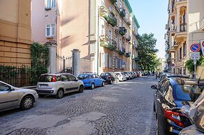 Via Aniello Falcone 72b