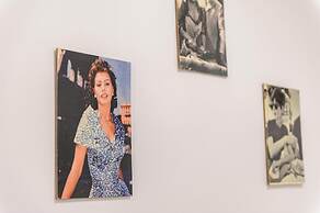 Via Aniello Falcone 72b