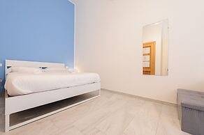 Via Aniello Falcone 72b