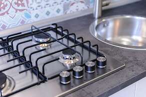 Via Aniello Falcone 72b