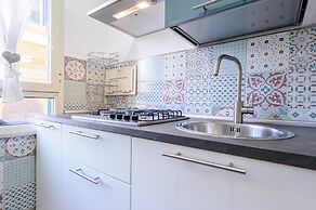 Via Aniello Falcone 72b