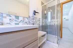 Via Aniello Falcone 72b